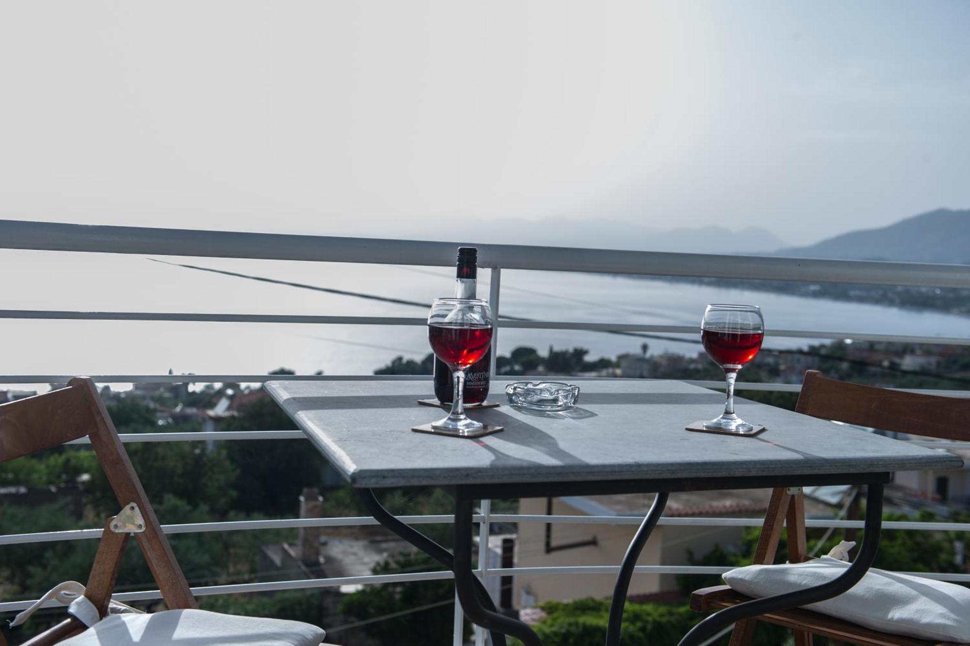 Kamari Blue Apartments Kalamata Dış mekan fotoğraf
