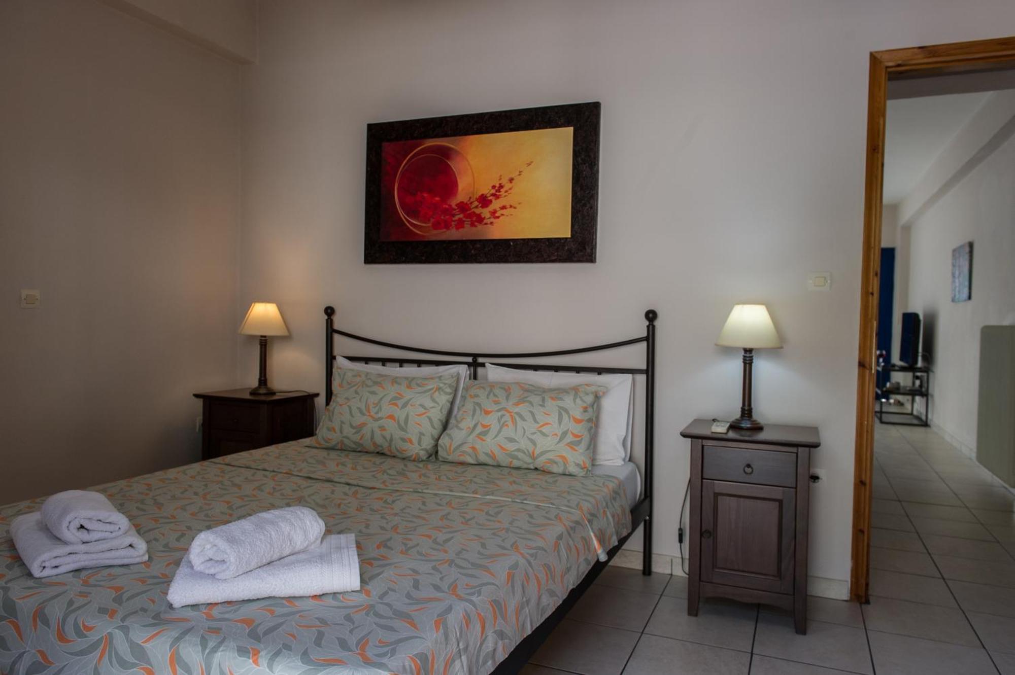 Kamari Blue Apartments Kalamata Dış mekan fotoğraf