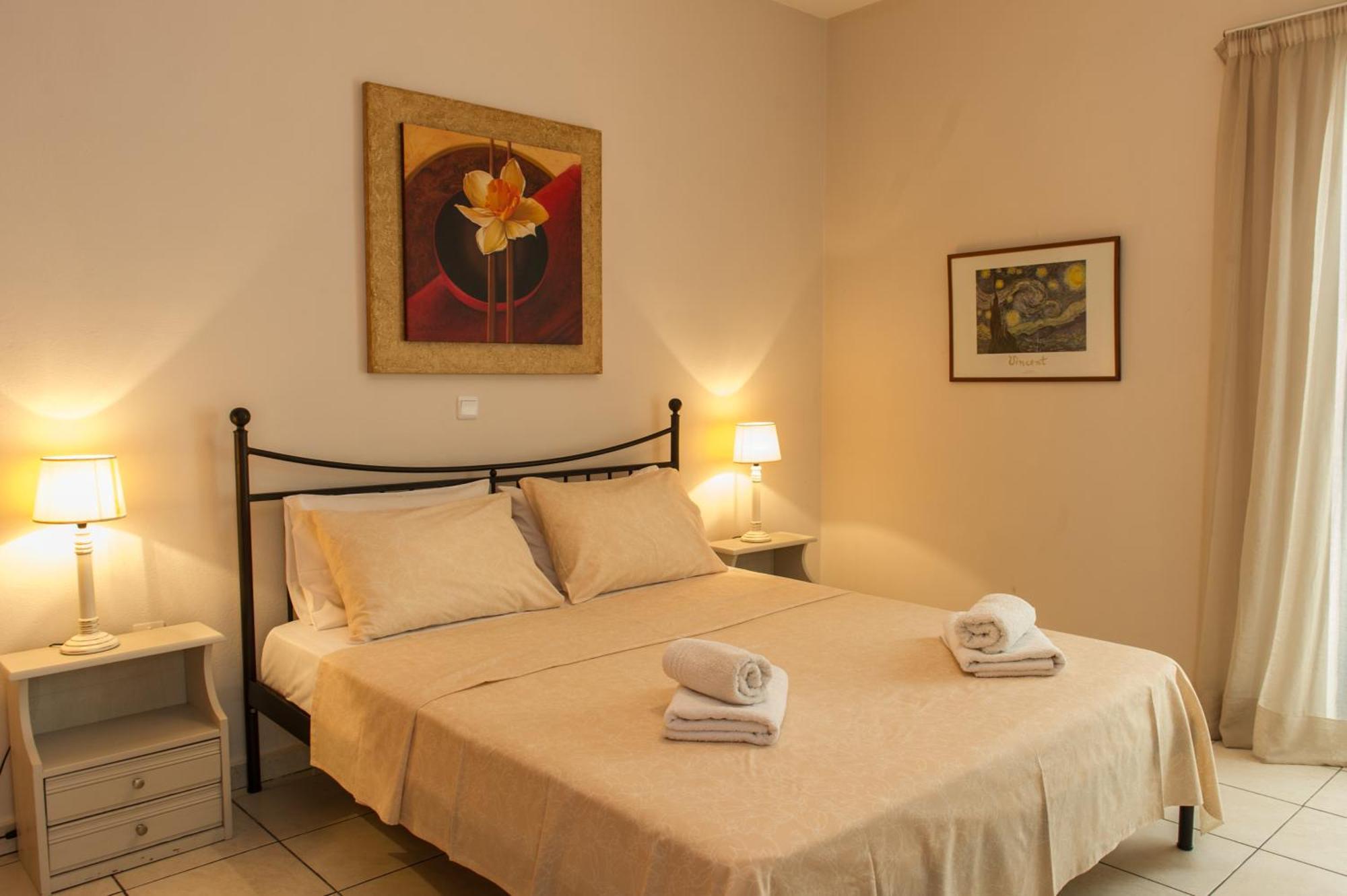 Kamari Blue Apartments Kalamata Dış mekan fotoğraf